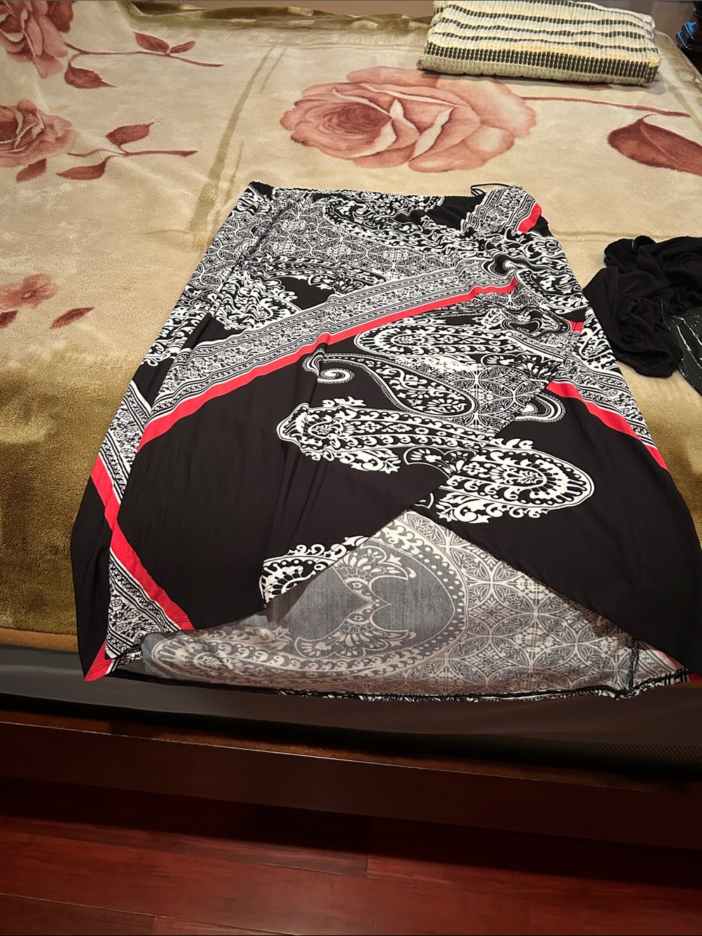Avenue Black and White Paisley Maxi Skirt